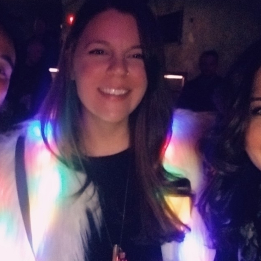 Meet your Posher, Lauren